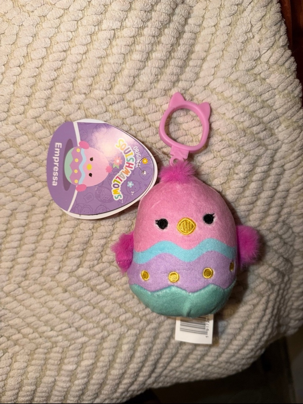 NWT Empressa the Egg Bird Easter Squishmallow Clip